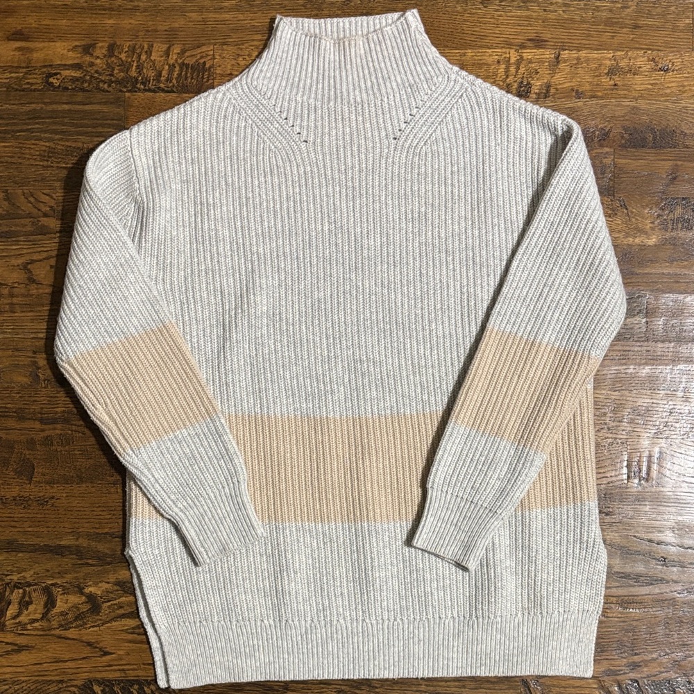 Tuckernuck Beige and Cream Ribbed Turtleneck Sweater Soze Medium